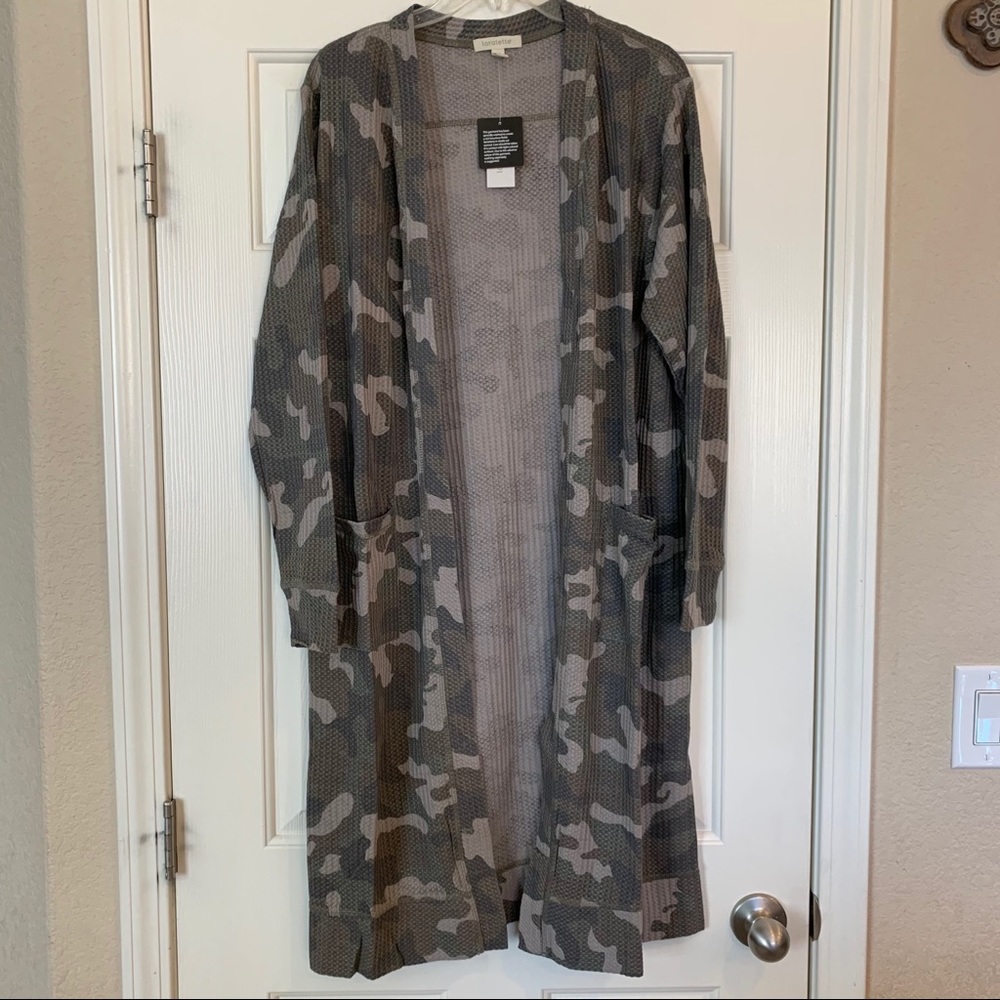 NEW PLUS Size Camo Waffle Knit Cardigan - Picture 4 of 8